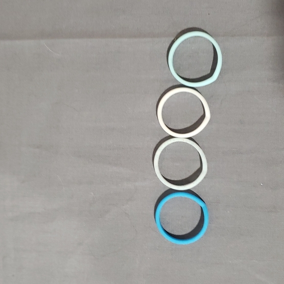 $ Thunderfit Womens Silicon Rings - Size 8 NWOT - Picture 2 of 4